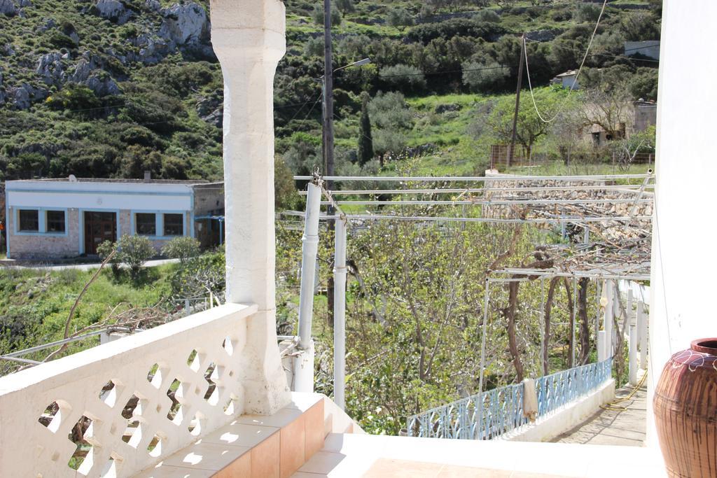 Menetaí La Villa Di Zazopetra מראה חיצוני תמונה